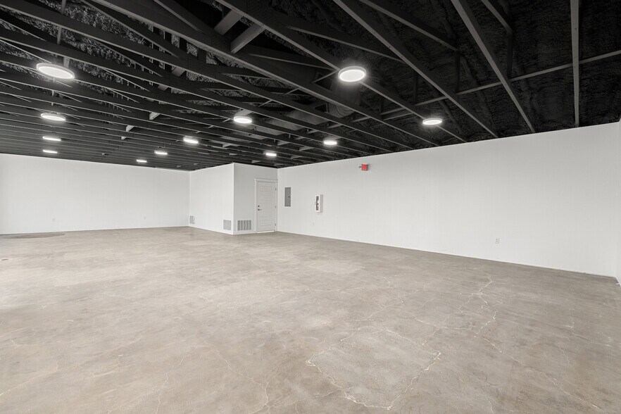 More Photos Of 301-303 Elliott St, Taylor Office For Lease