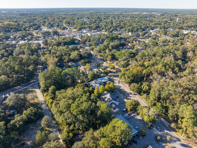 More Photos Of 8026 E Main St, Ridgeland General Retail For Sale