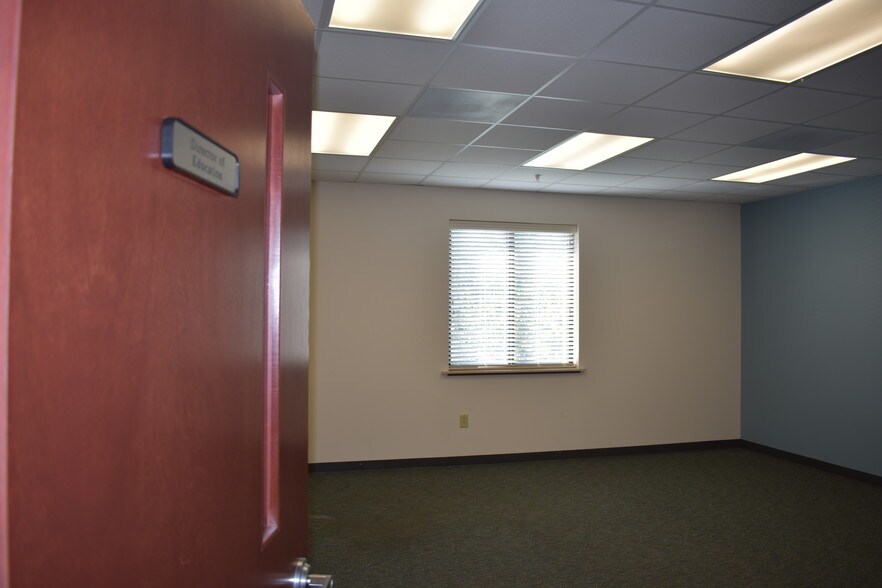 More Photos Of 8084 Rivers Ave, North Charleston Medical For Lease