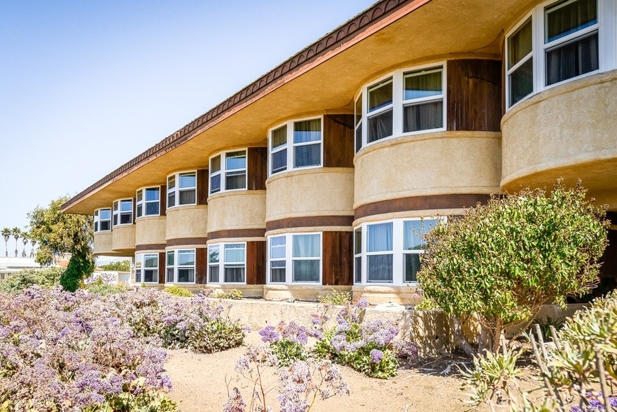 More Photos Of 9135 Hearst Dr, San Simeon Hotel For Sale