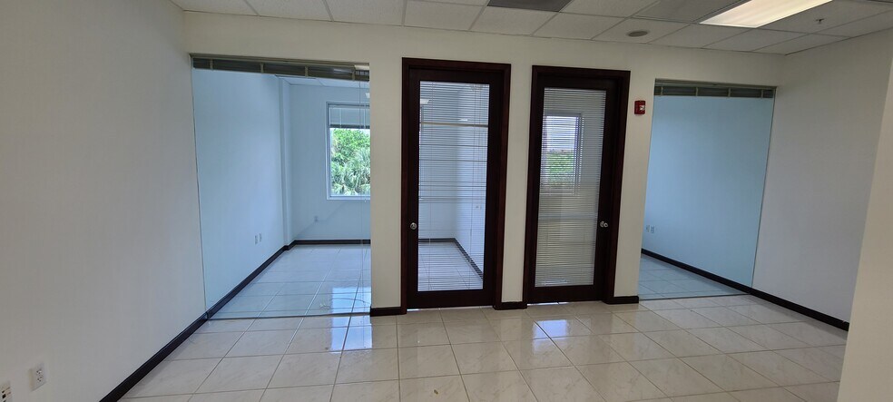 More Photos Of 7950 NW 53rd St, Doral Medical For Sale