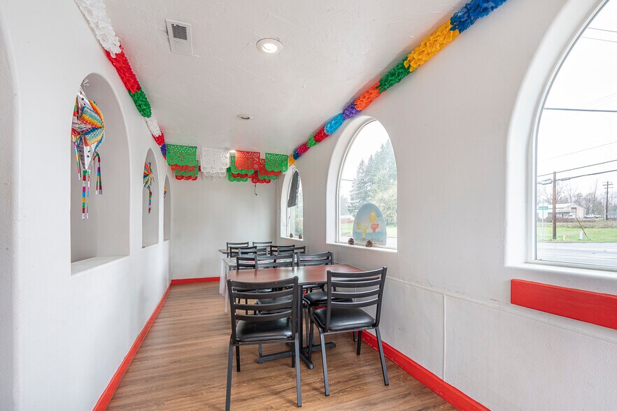 More Photos Of 3103 Highway 20, Sweet Home Restaurant For Sale
