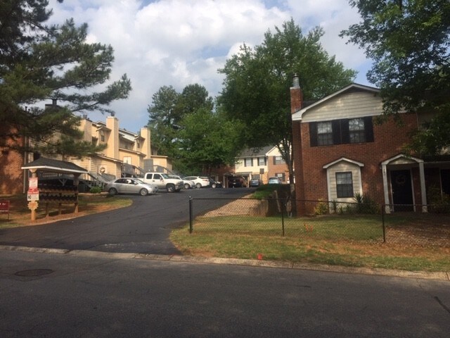 More Photos Of 305 Westchester Dr, Athens Apartments For Sale