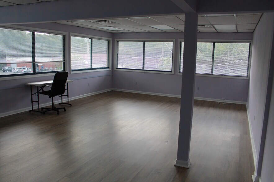 More Photos Of 3321 Doris Ave, Ocean Unknown For Lease