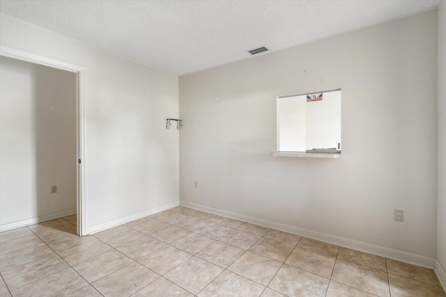 More Photos Of 2303 W Highway 44, Inverness Office For Sale