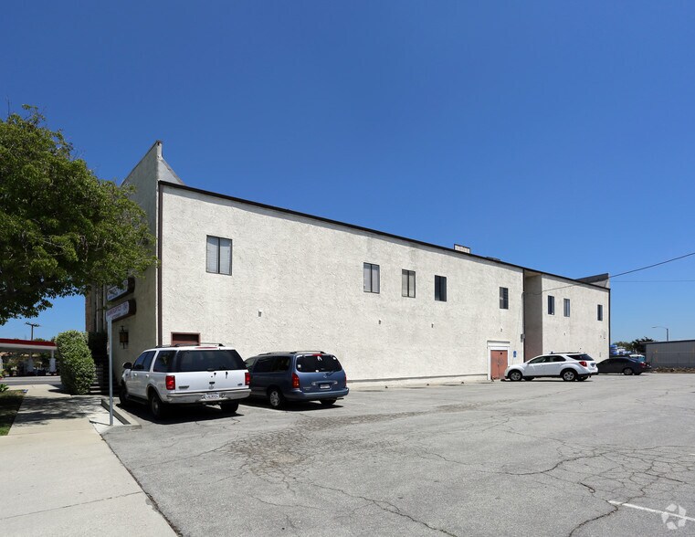 More Photos Of 13710 Whittier Blvd, Whittier Storefront Retail Office For Lease