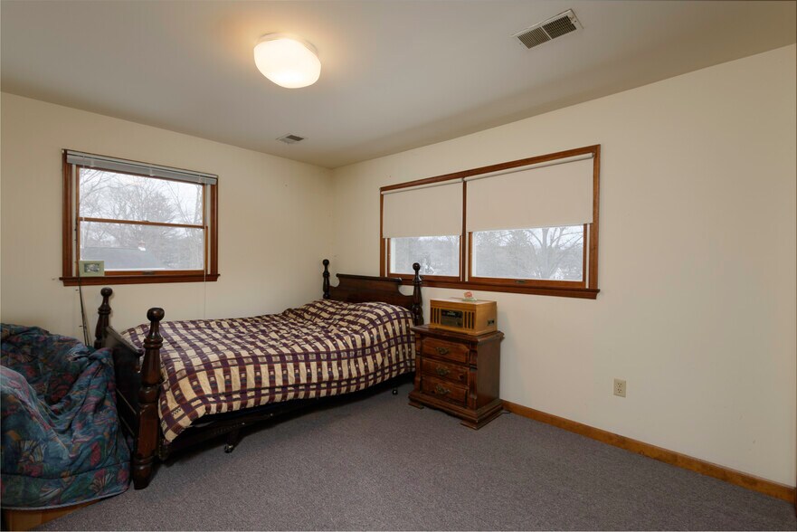 More Photos Of 166 Rosehill Ave, West Grove Multifamily For Sale