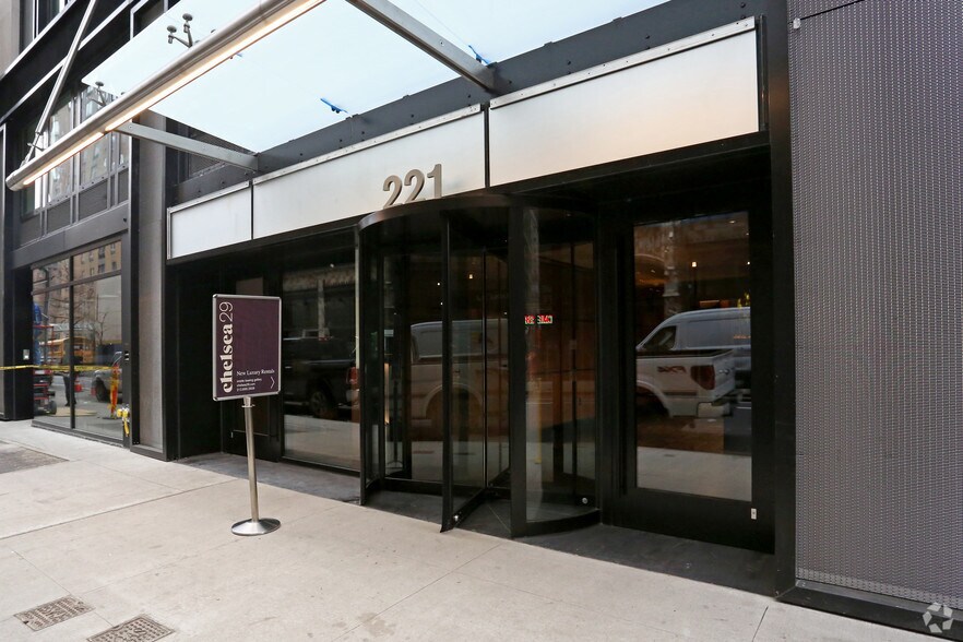 More Photos Of 219 W 79th St, New York Medical For Lease