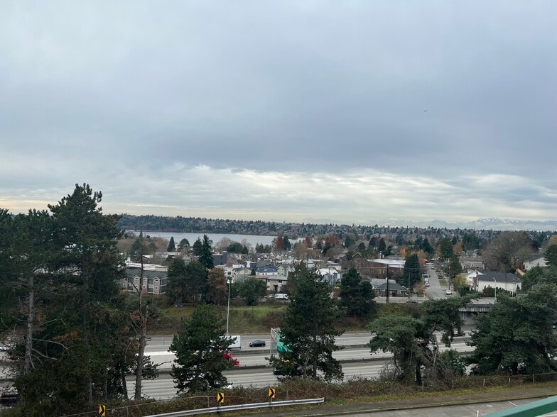 More Photos Of 7500 Banner Way NE, Seattle Coworking Space