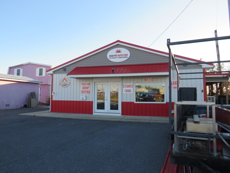 Primary Photo Of 913 Spruce St, Crisfield Restaurant For Sale