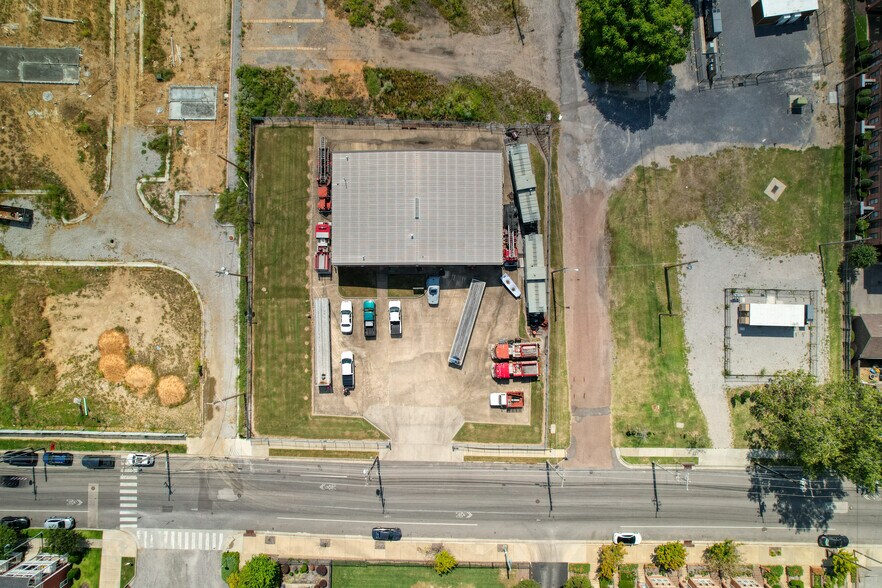 More Photos Of 65 W Carolina Ave, Memphis Service For Sale