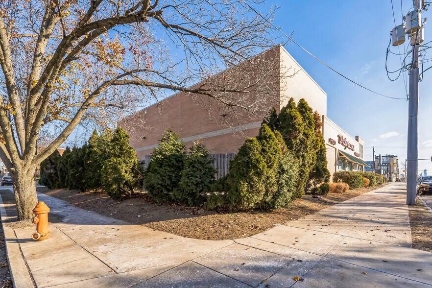 More Photos Of 300-318 N 63rd St, Philadelphia Drugstore For Lease