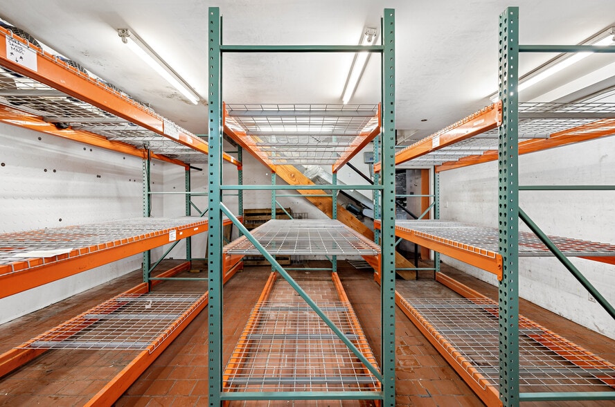 More Photos Of 148 Chambers St, New York Apartments For Lease