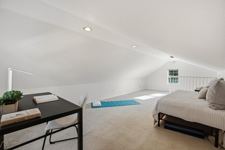 More Photos Of 5438-5440 Colfax Ave, Valley Village Apartments For Sale