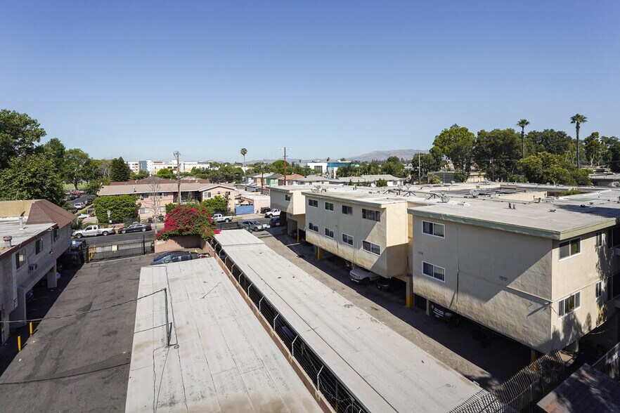 More Photos Of 8837 Burnet Ave, North Hills Apartments For Sale