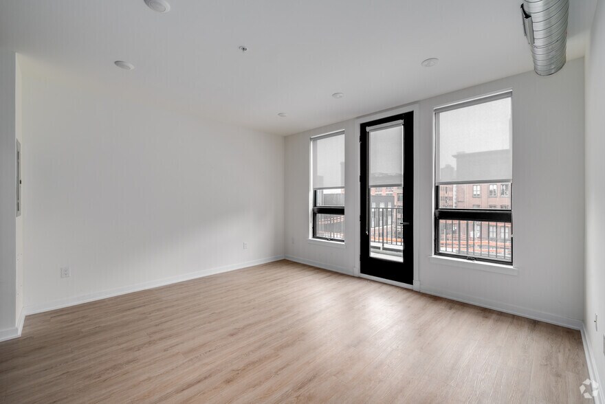 More Photos Of 500 N 13th St, Philadelphia Multifamily For Sale