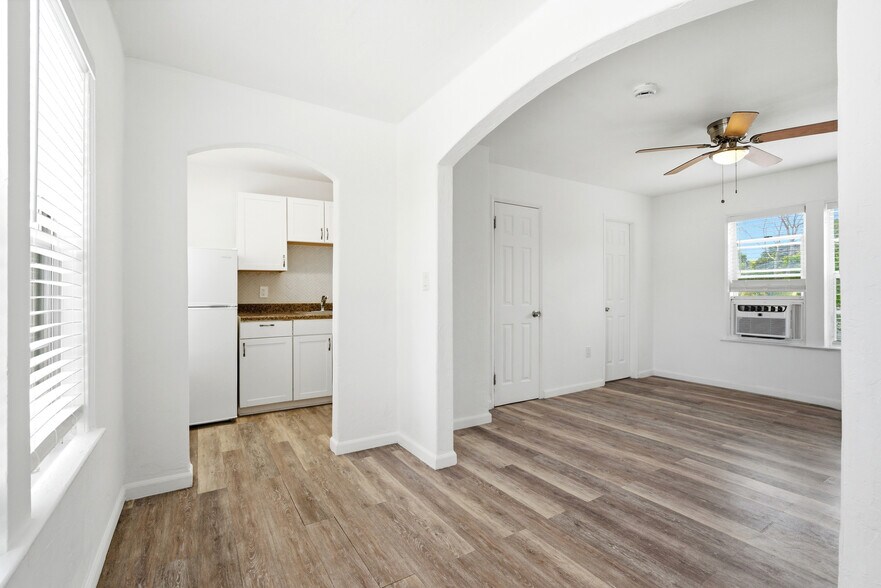 More Photos Of 340 NE 125th St, North Miami Office Residential For Sale
