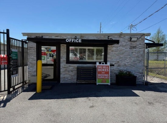 More Photos Of 2581 Broadview Dr, Kissimmee Self Storage For Lease