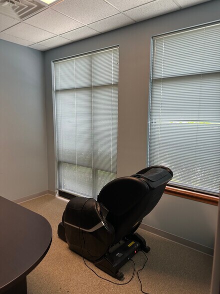 More Photos Of 19101 E Valley View Pky, Independence Medical For Sale