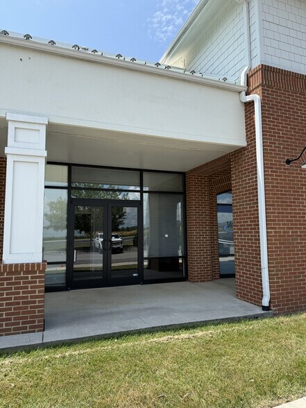 More Photos Of 420-452 Peppers Ferry Rd NW, Christiansburg Unknown For Lease