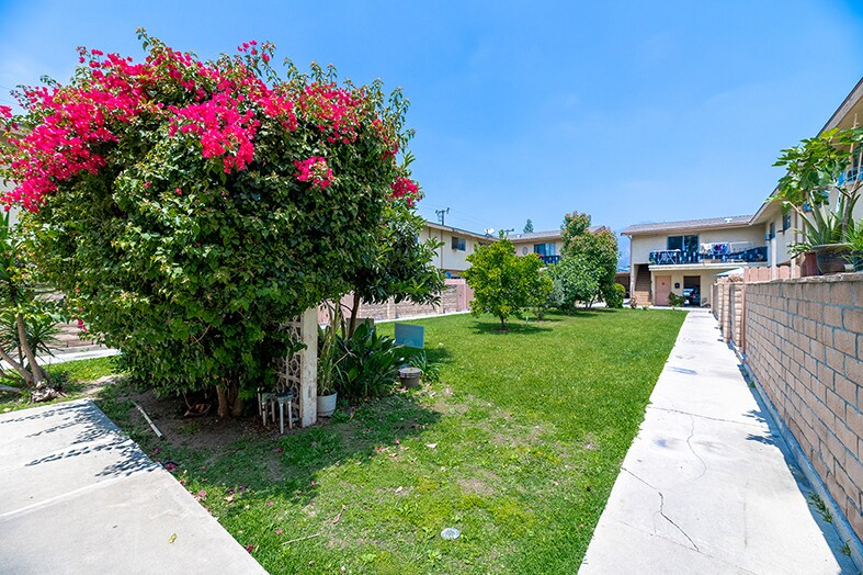 More Photos Of 515 Fairview Ave, Arcadia Apartments For Sale