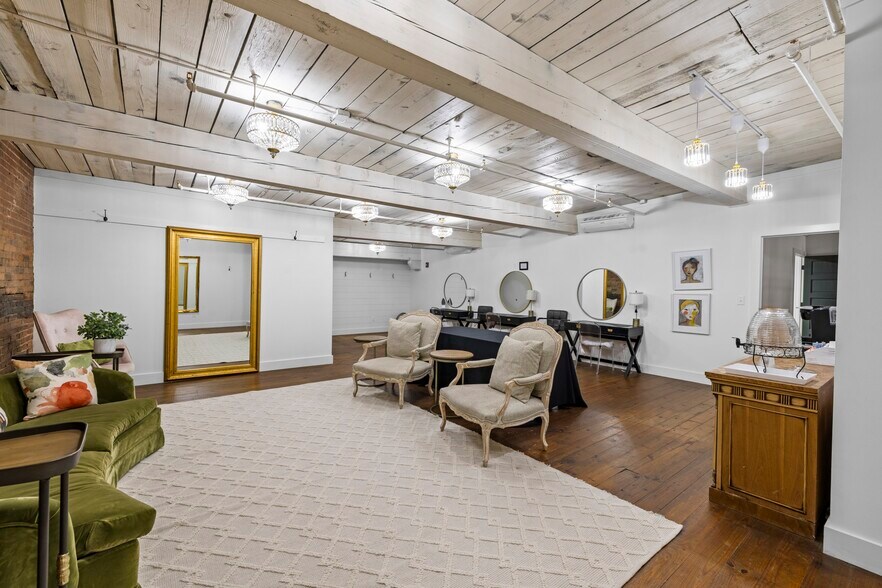 More Photos Of 600 S Broad St, Monroe Manufacturing For Lease