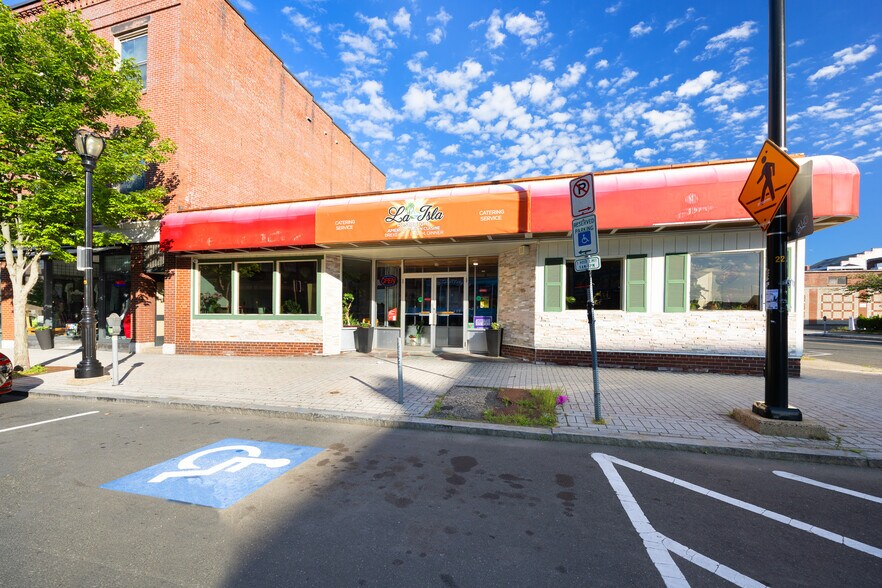 More Photos Of 161-163 High St, Holyoke Restaurant For Sale