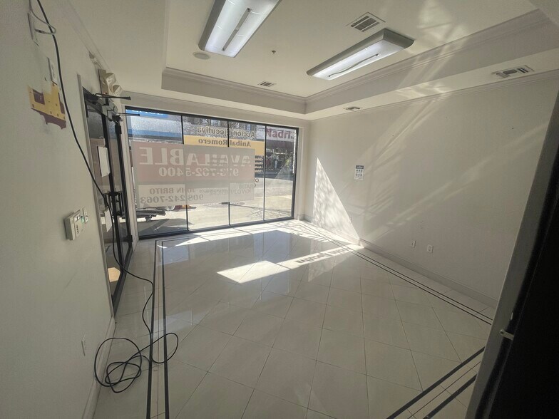 More Photos Of 180 Ferry St, Newark Storefront Retail Office For Lease