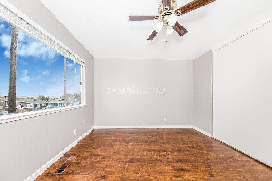 More Photos Of 2105 48th Ave, Oakland Apartments For Sale