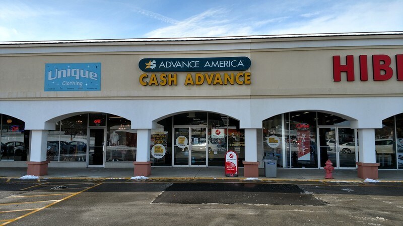 More Photos Of 427-525 S Memorial Dr, New Castle General Retail For Sale