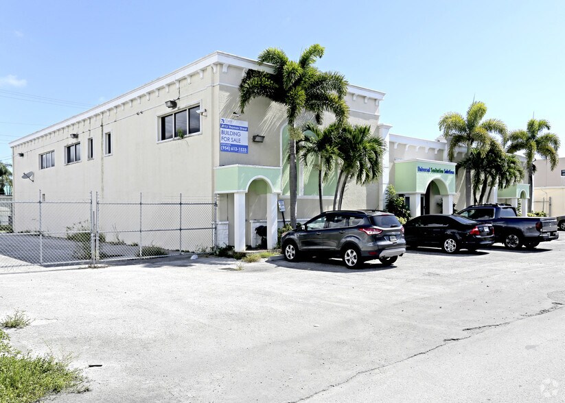 More Photos Of , Hollywood Unknown For Sale