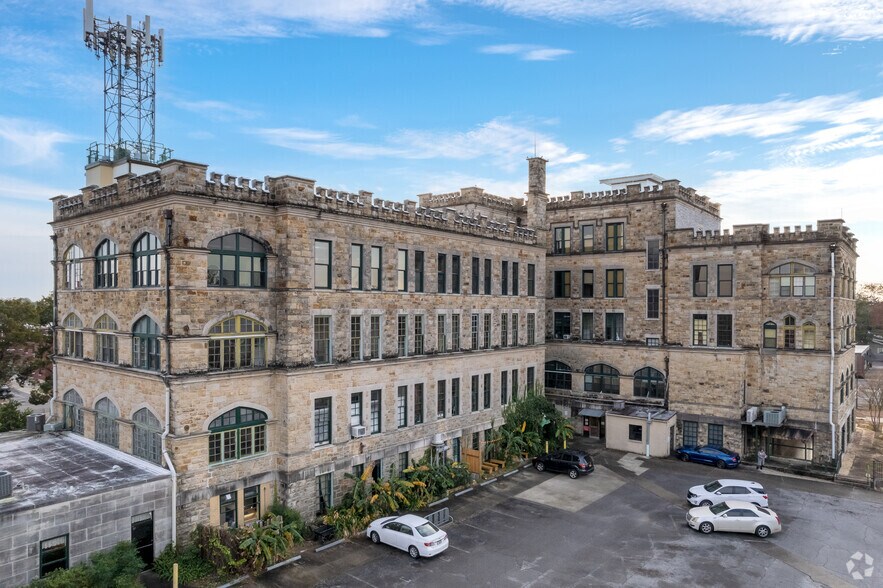 More Photos Of 1010 12th Ave, Pensacola Medical For Lease