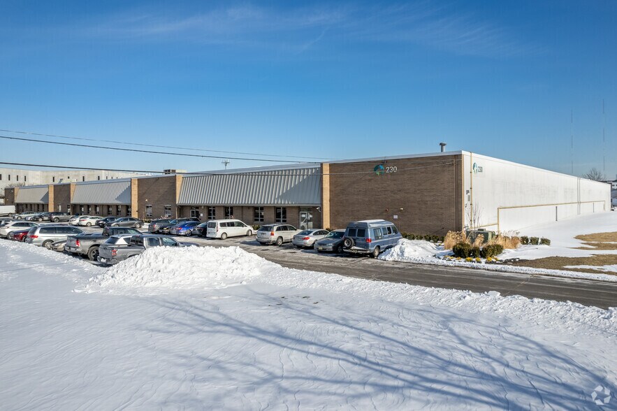 More Photos Of 220-230 Clay Ave, Lyndhurst Warehouse For Lease