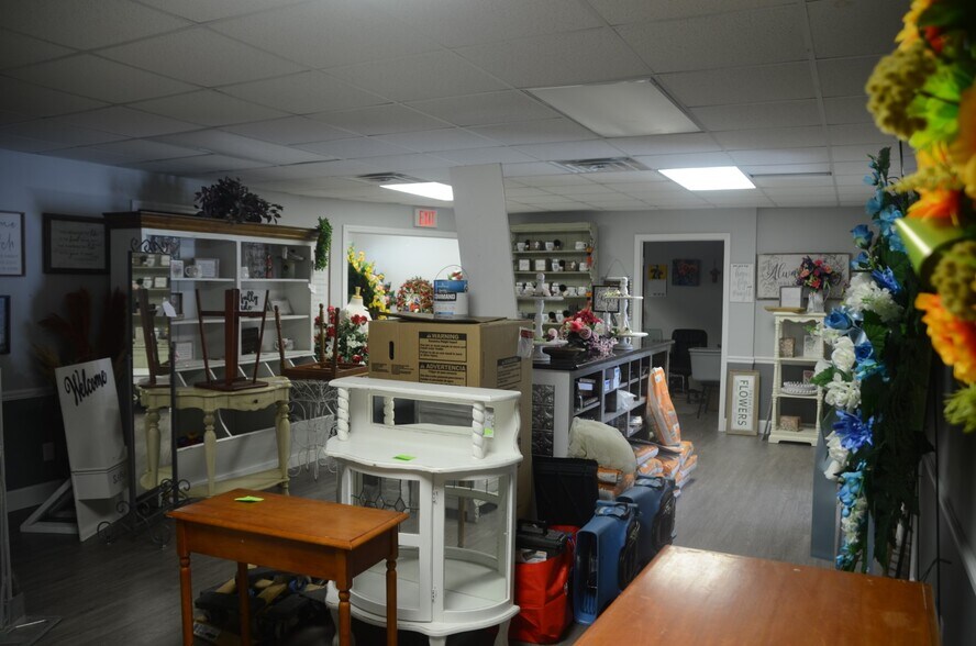 More Photos Of 2270 Pelham Rd S, Jacksonville Flex For Sale