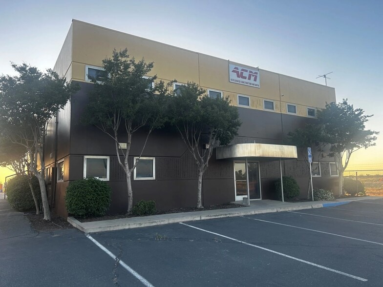 Primary Photo Of 2548 Paulson Rd, Turlock Manufacturing For Lease