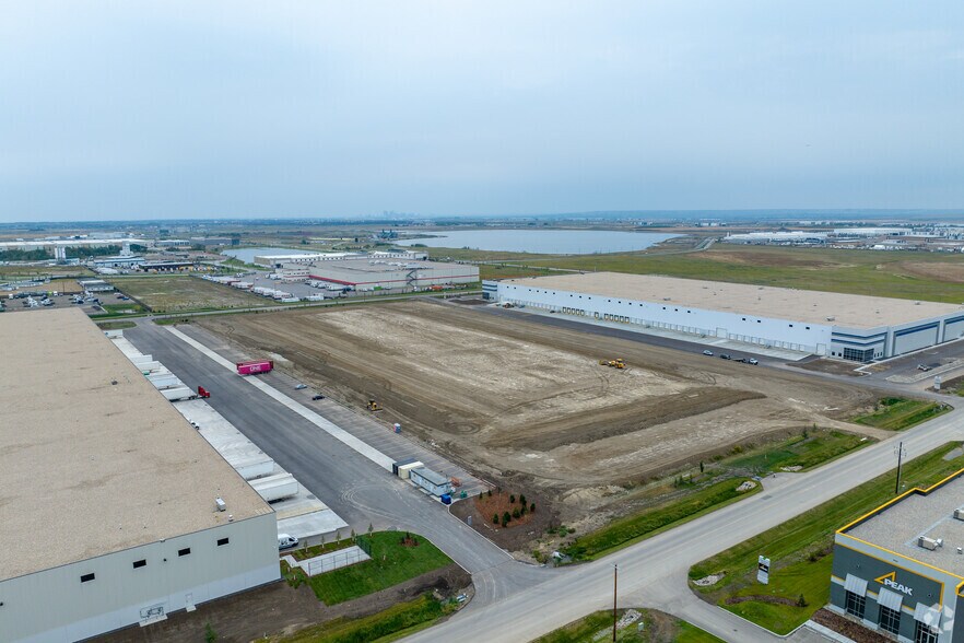 More Photos Of 11 High Plains Trl, Rocky View No 44 Warehouse For Lease