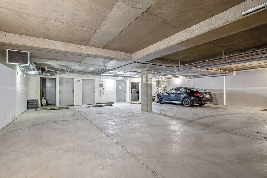 More Photos Of 2226 Westmount Rd NW, Calgary Apartments For Sale
