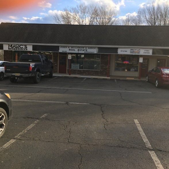 More Photos Of 914 Trenton Rd, Fairless Hills Freestanding For Lease