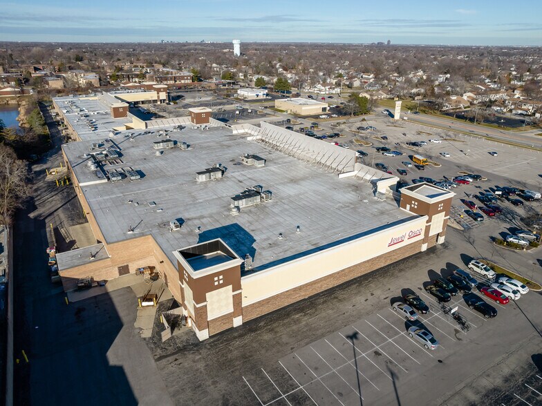 More Photos Of 2164-2240 Bloomingdale Rd, Glendale Heights Unknown For Lease