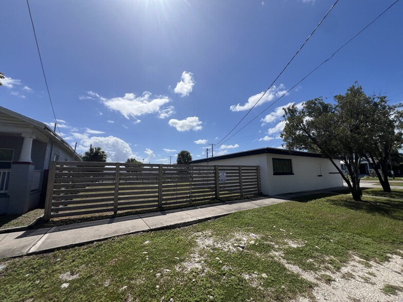 More Photos Of 1713 N Albany Ave, Tampa Restaurant For Lease