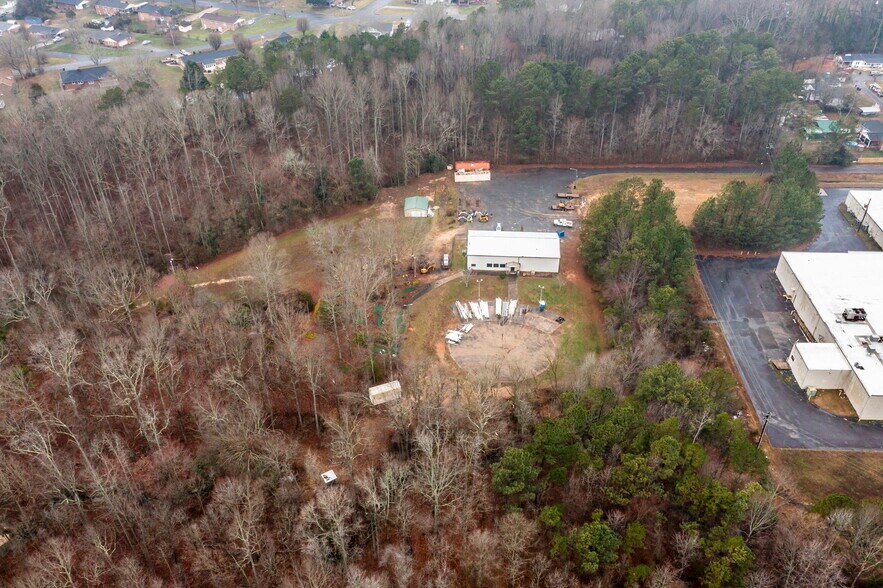 More Photos Of 199 S Cherry St, Cherryville Auto Dealership For Sale