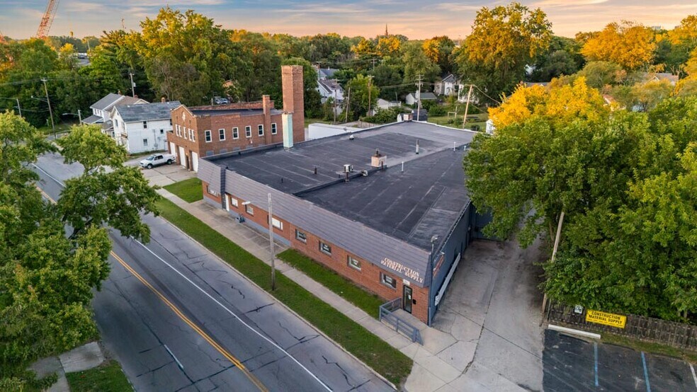 More Photos Of 223 Fearing Blvd, Toledo Freestanding For Lease