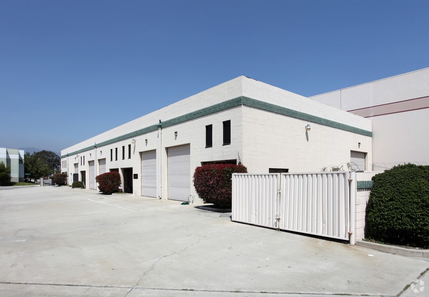 More Photos Of 11860 Goldring Rd, Arcadia Warehouse For Lease