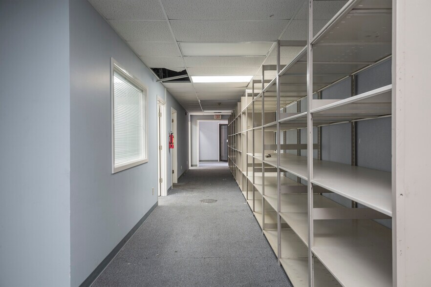 More Photos Of 1807 Tower Dr, Monroe Office For Sale