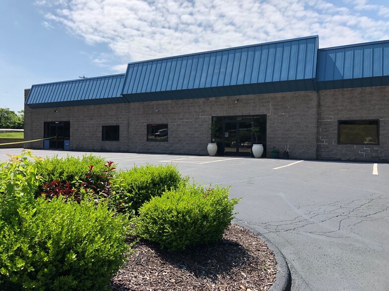 More Photos Of 11466 Schenk Dr, Maryland Heights Office For Lease