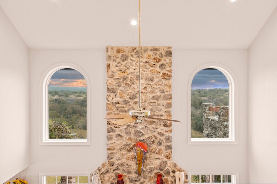 More Photos Of 5229 Hupedo Ranch Rd, Spicewood Specialty For Sale