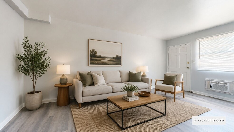 More Photos Of 1122 Garvin Pl, Louisville Apartments For Sale
