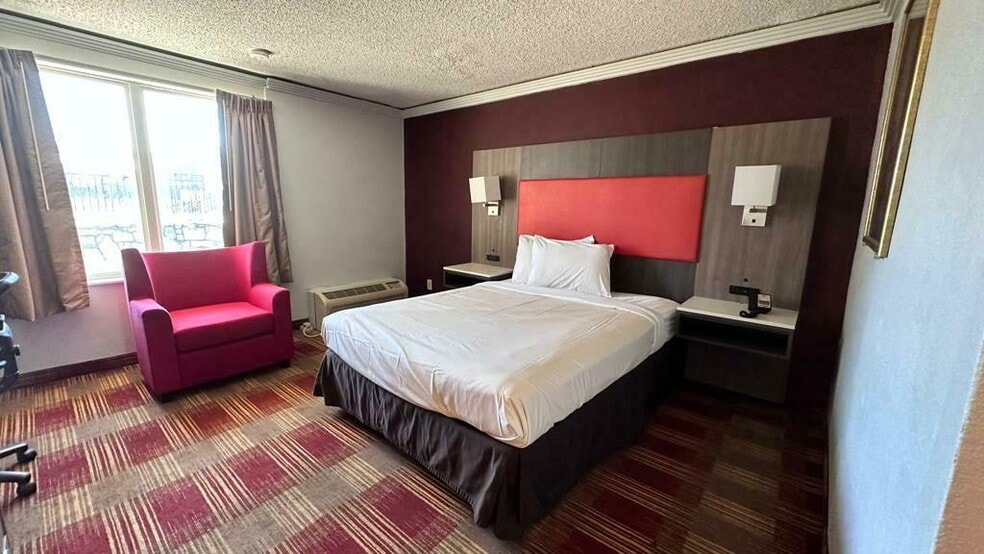 More Photos Of 4142 S Noland Rd, Independence Hotel For Sale