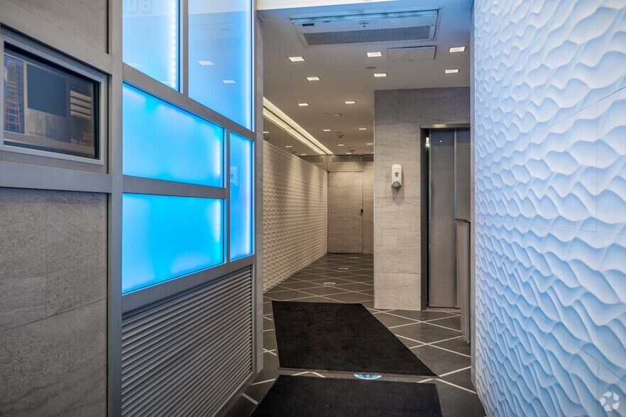 More Photos Of 307 Fifth Ave, New York Office For Lease