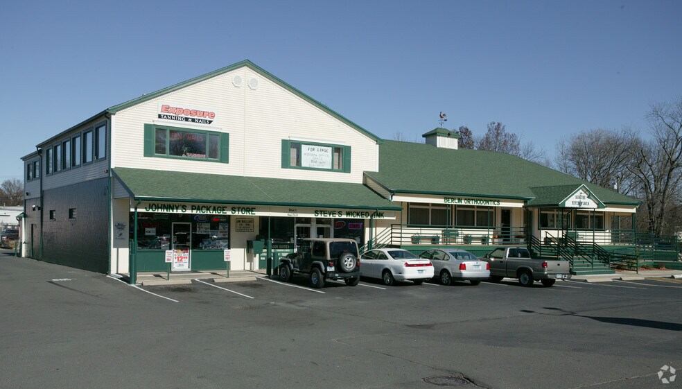 More Photos Of 37-45 Mill St, Berlin Freestanding For Lease